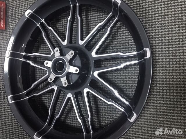 Переднее колесо R17 BMW K1600GT