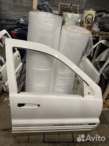 Дверь передняя правая jeep grand cherokee wj