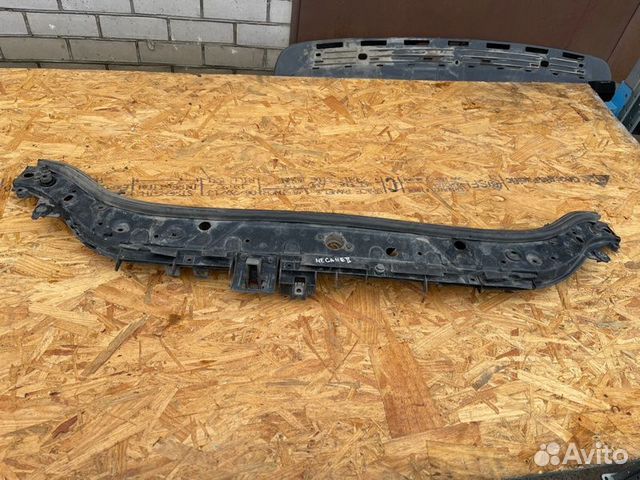 Панель передняя телевизор Megane 2