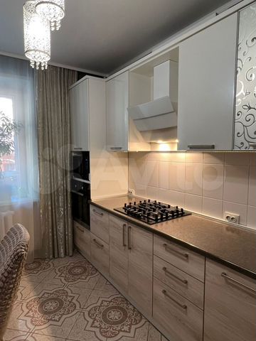 3-к. квартира, 87 м², 1/5 эт.