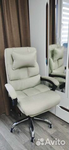 Кресло офисное компьютерное с массажем, подставкой