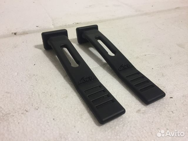 Замок (фиксатор) капота для снегоходов Arctic Cat