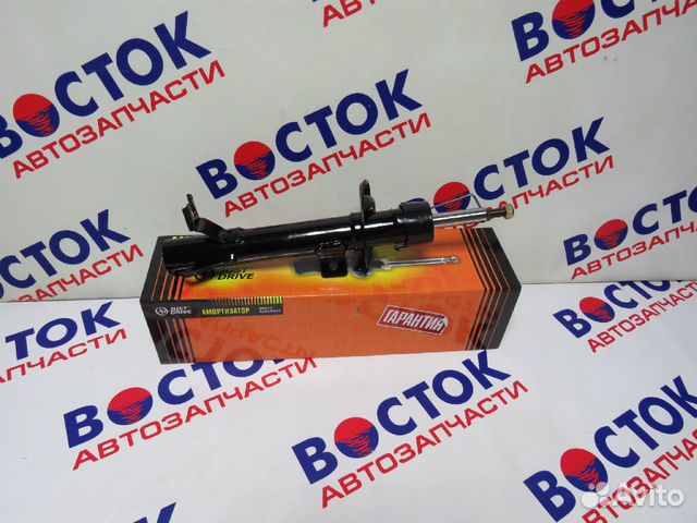 Стойка Перед Право mazda verisa DC5W