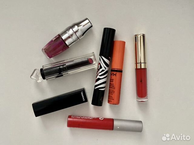 Помада, блеск для губ Chanel, Guerlain, Lancome