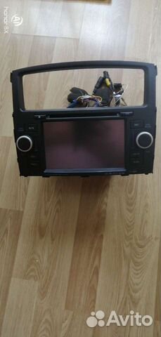 Головное устройство на Паджеро 4