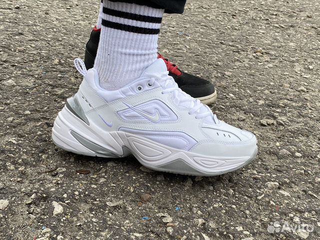 Продам мужские кроссовки nike M2K tekno