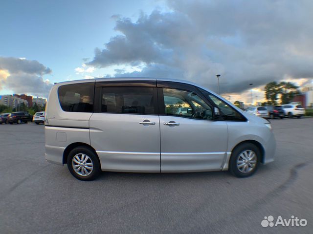 Nissan Serena 2.0 CVT, 2011, 221 334 км