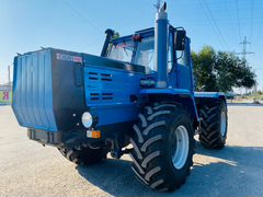 Трактор синий хтз Т150 в отличном состоянии
