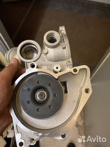 Помпа водяная охлаждения M62TU