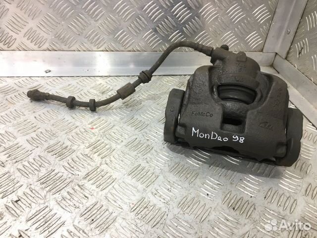 Суппорт передний правый Ford Mondeo BD aowb 2012