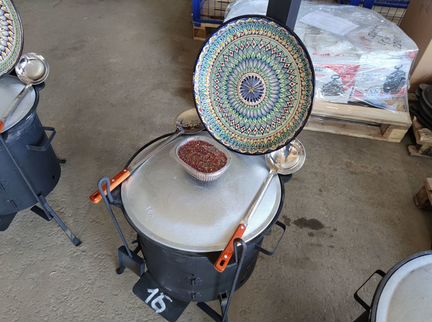 Казан чугунный12л+печь+шумовка+ляган