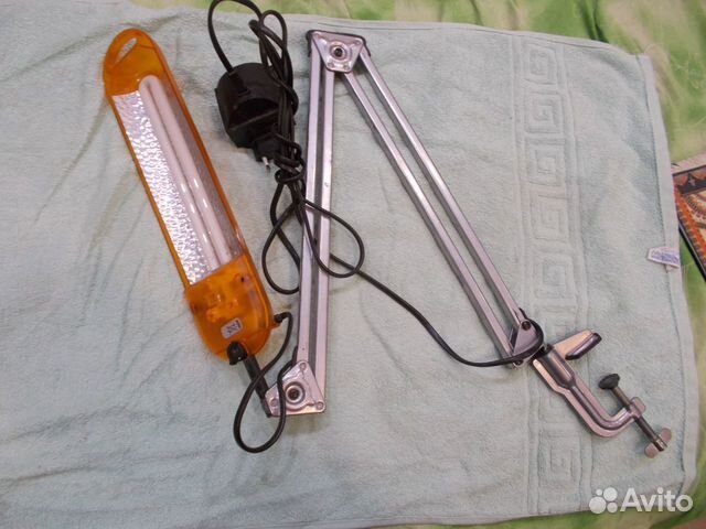 Лампа настольная для маникюра