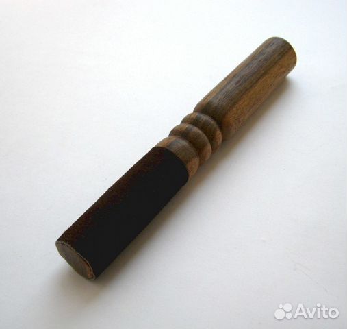 Деревянный стик из замши для поющей чаши