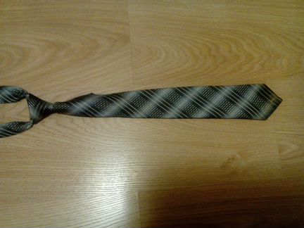 Продам галстуки школьные