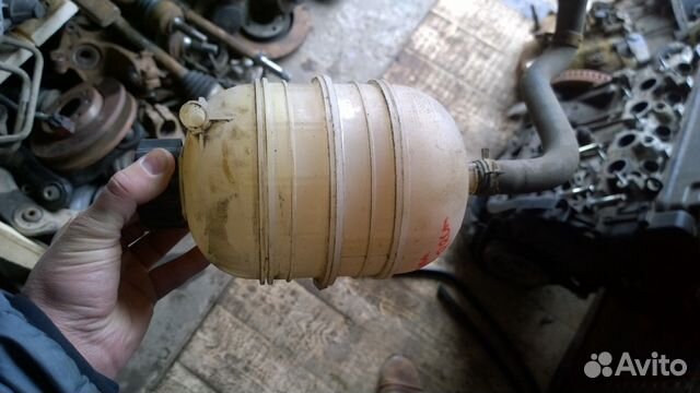 Расширительный бачок Пежо 206