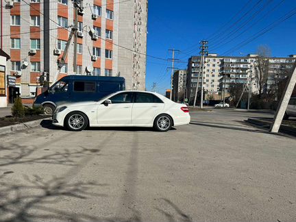 Mercedes-Benz E-класс 1.8 AT, 2011, 188 000 км