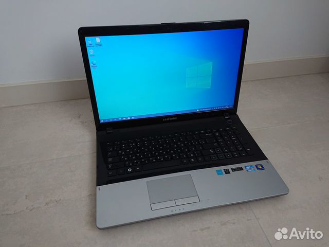 Ноутбук Samsung NP300E7A 17