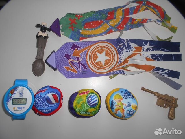 Летающие змеи, мячики, Макдональдс