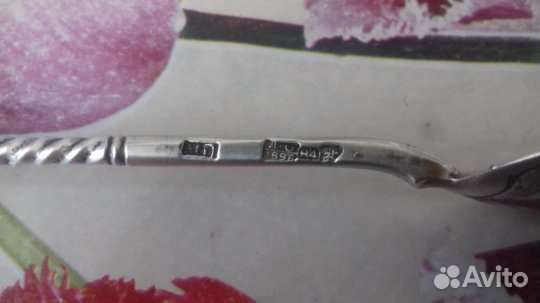 Продаю чайную серебряную ложку. 1896 года