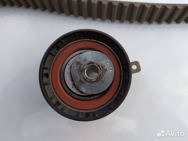 Продаю натяжной ролик и ремень грм форд фокус 3