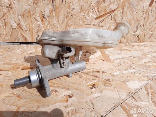 Главный тормозной цилиндр Citroen C3, C2