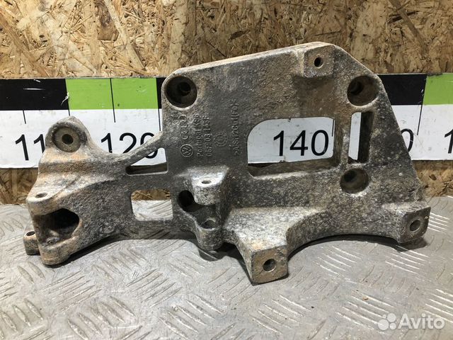 Кронштейн генератора Volkswagen Passat b6 b6