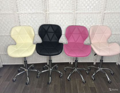 Стул Ракушка на колесах