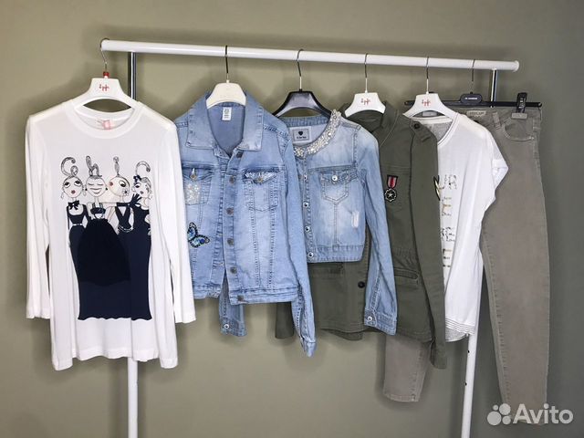 Джинсовая куртка на девочку 12-14 лет