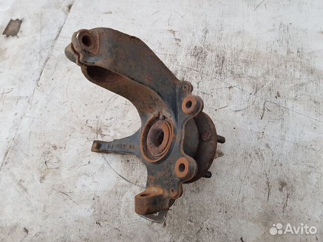 Кулак поворотный передний левый 18 мм Ford Focus 2