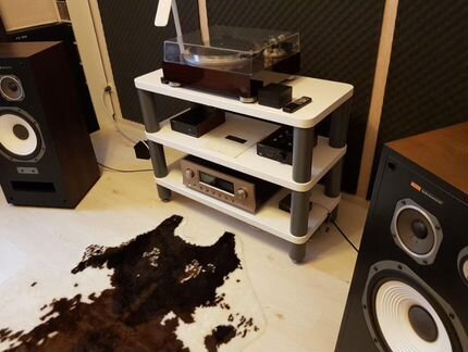 Стойка для Hi-Fi аппаратуры