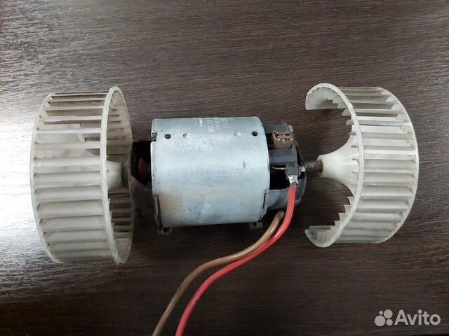 Мотор печки Mercedes S 500 4Matic W221 273 968