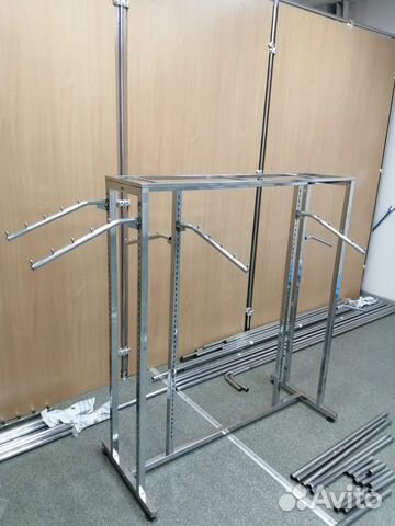 Стойка для одежды