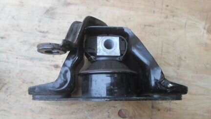 Подушка Ниссан Тиида 1 С11 Ц11 Nissan Tiida C11 пр