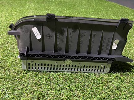 Монитор центральной передней панели передний