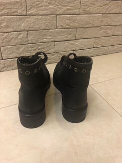 Ботинки размер 36