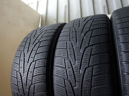 235 65 17 Kumho I Zen KW31 468J XL