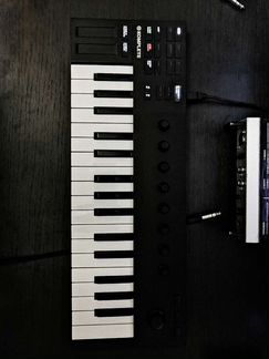 Native Komplete Kontrol M32