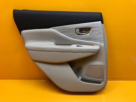 Обшивка двери задняя левая Nissan Murano Z52