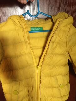 Beneton легкий пуховик на 2 года