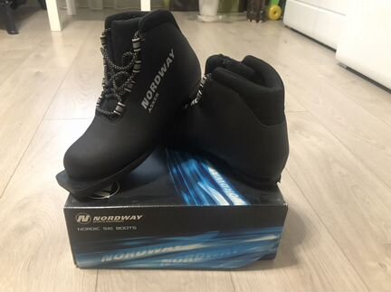 Лыжные ботинки, р. 41
