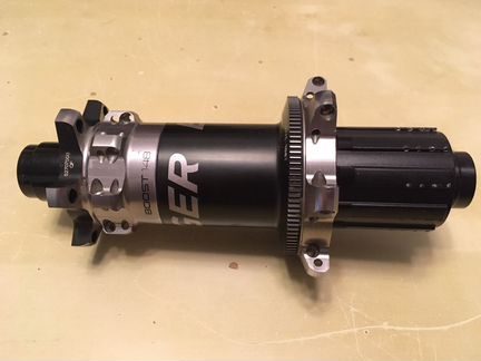 Втулка задняя Bontrager 148мм. на 28 спиц