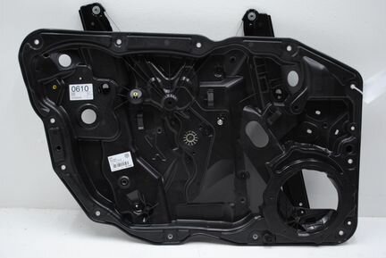 Стеклоподъёмник передний левой двери VW Touareg 2