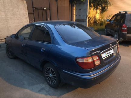 Nissan Sunny 1.5 AT, 2001, битый, 300 000 км