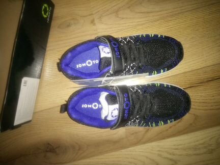 Новые кроссовки лёгкие 30 размер