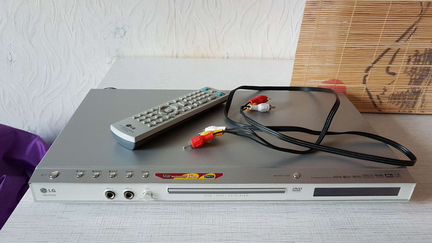 DVD плеер LG плюс диски
