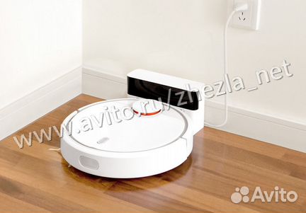 Робот-пылесос Xiaomi Robot Vacuum Cleaner Global
