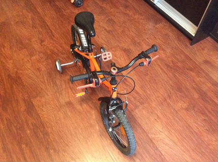 Детский велосипед btwin 16 robot 500