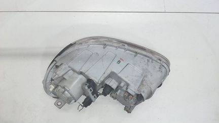 Фара (передняя) правая Hyundai Sonata 5, 2003