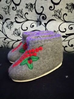 Валеночки короткие на подошве