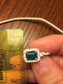 Серьги с зеленым агатом